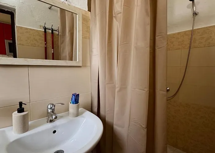 Hébergement de vacances Moodhaus - Garden Escape Shkodër